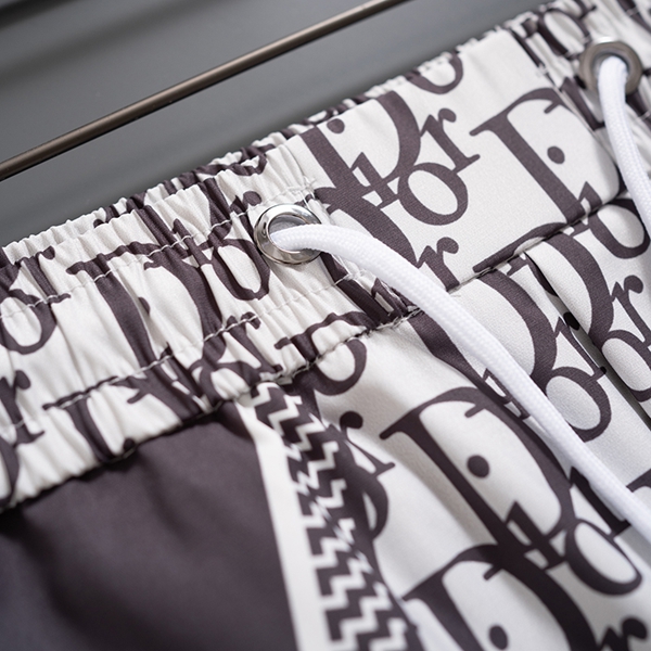 ブランドハーフパンツ角部分ディテール